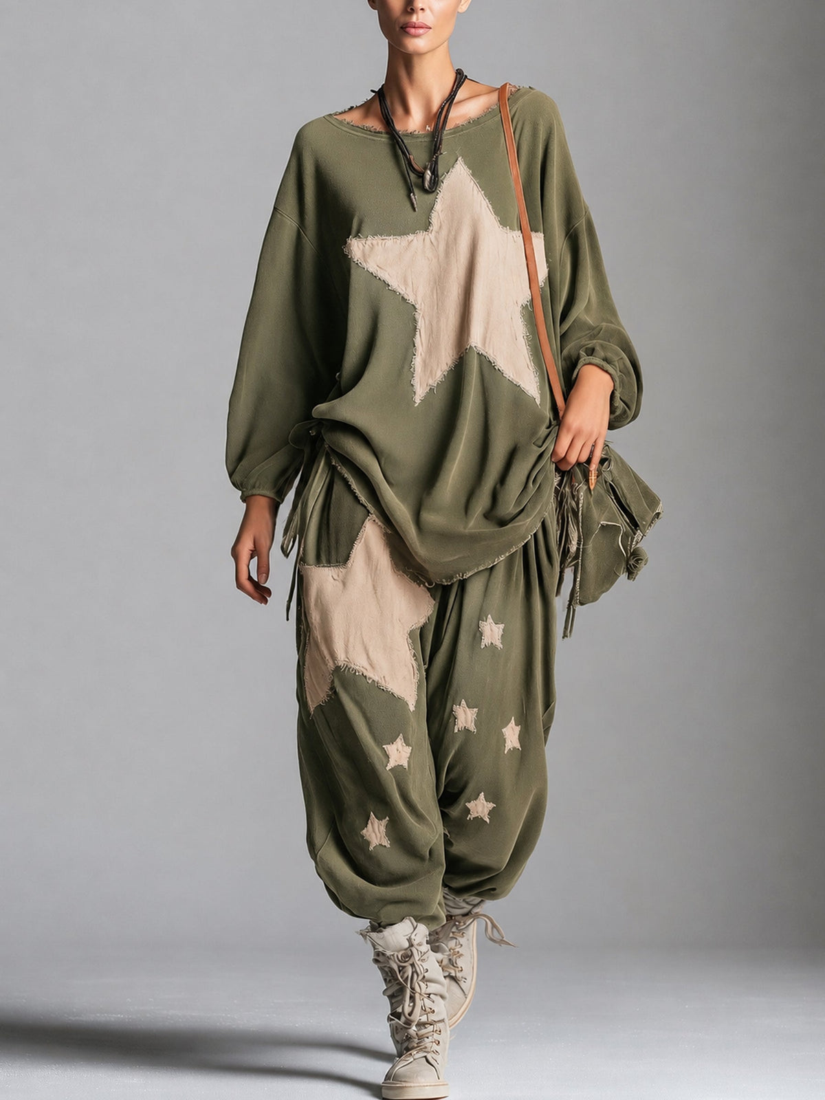 Women's Oversized Star Patch Sweatshirt Jogger Set - color alternativo 2