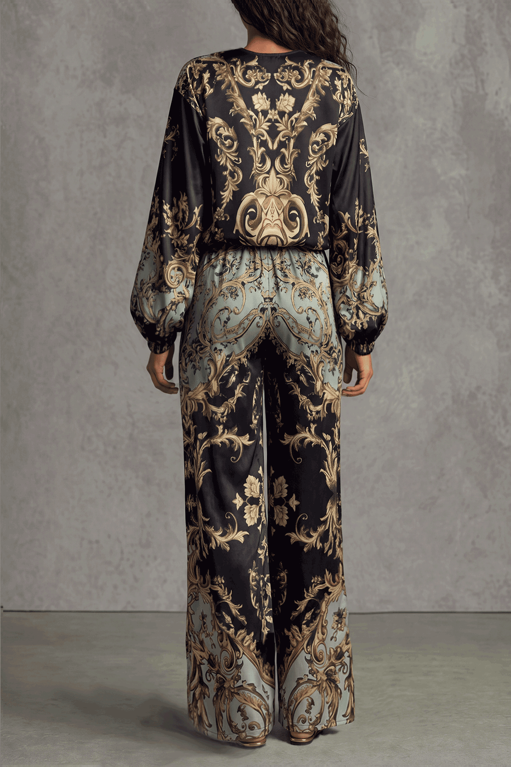 Elara — Conjunto pantón floral escote pico, espalda